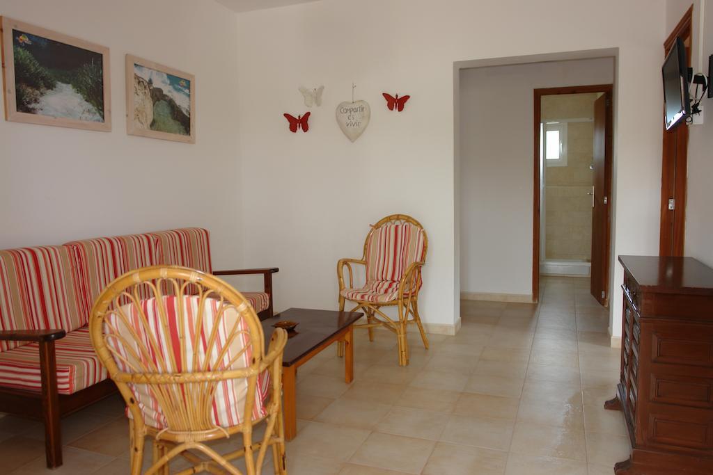 Apartamentos Escandell - Formentera Vacaciones Playa Migjorn Kültér fotó